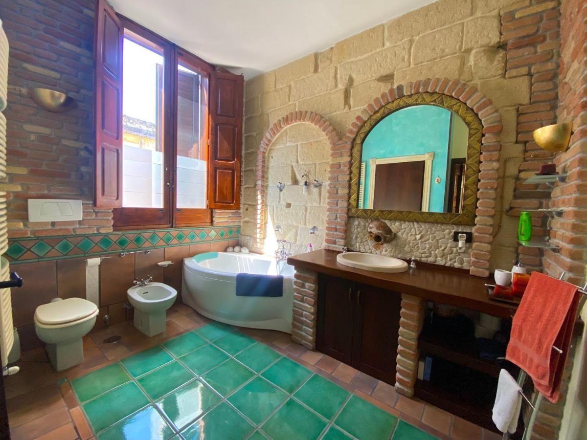 Casa Chiara, Roof Terrace, 100M To The Historical Center Διαμέρισμα Λέτσε Εξωτερικό φωτογραφία