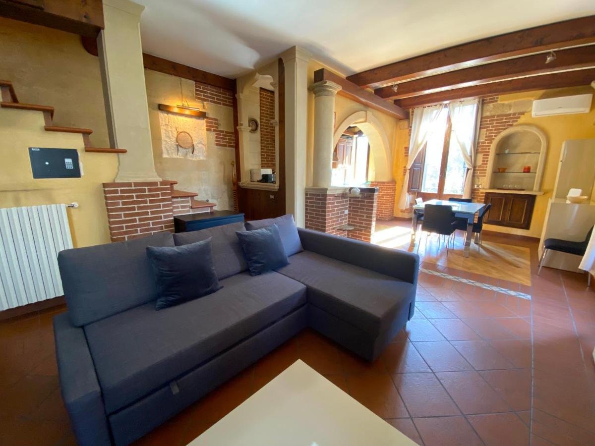 Casa Chiara, Roof Terrace, 100M To The Historical Center Διαμέρισμα Λέτσε Εξωτερικό φωτογραφία